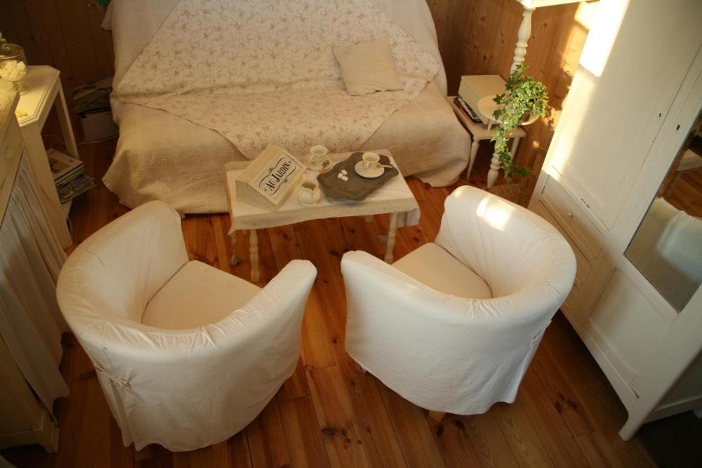 بيسكاروس Chambres "Au Jardin" الغرفة الصورة